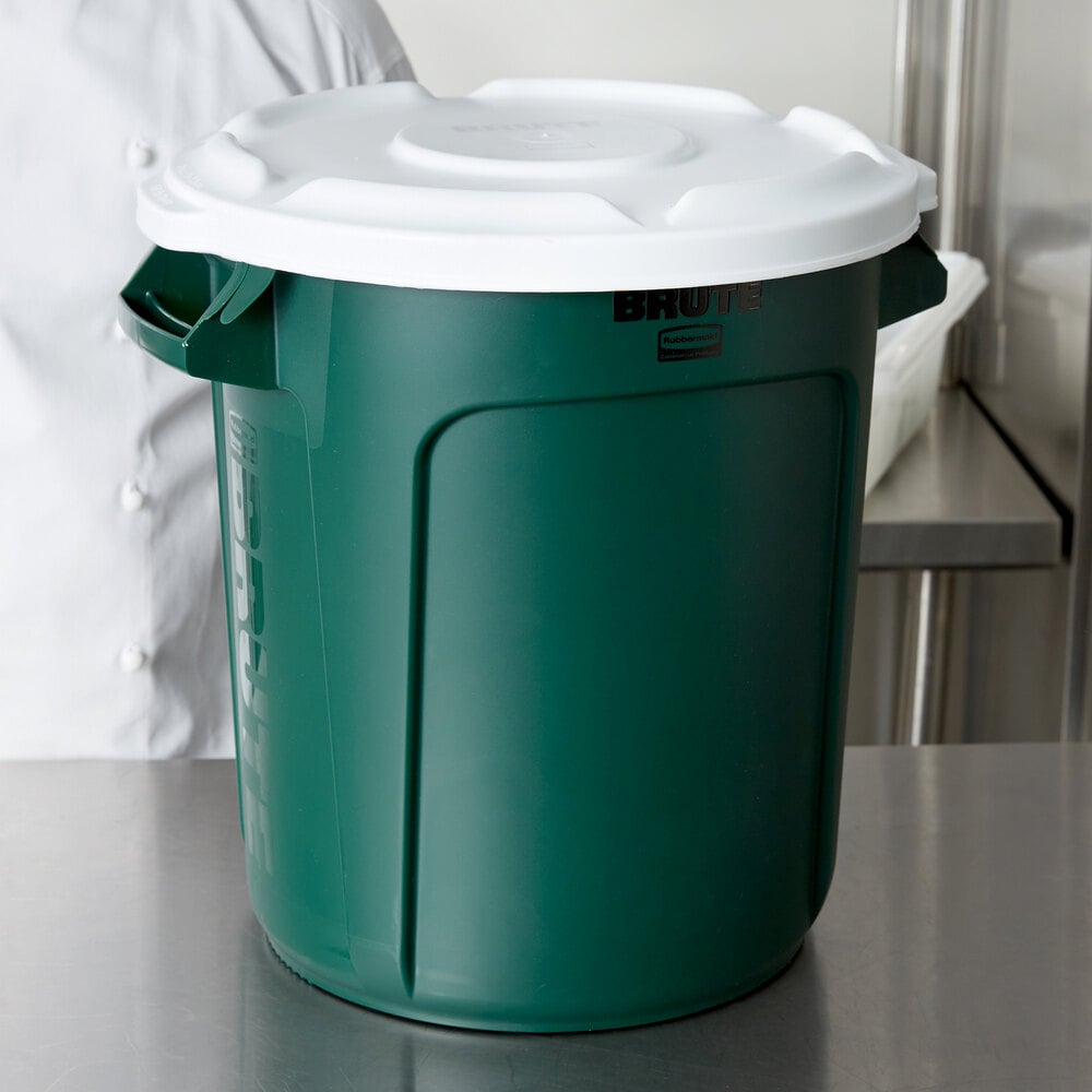 Rubbermaid BRUTE 10 Gallon Green Round Recycling Can with White Lid