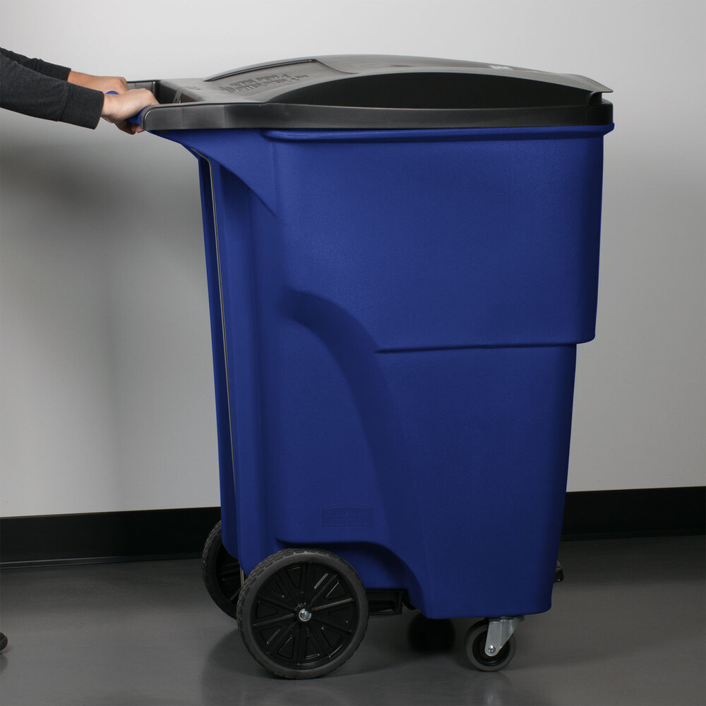 Rubbermaid 1971999 Brute 95 Gallon Blue StepOn Wheeled Rectangular