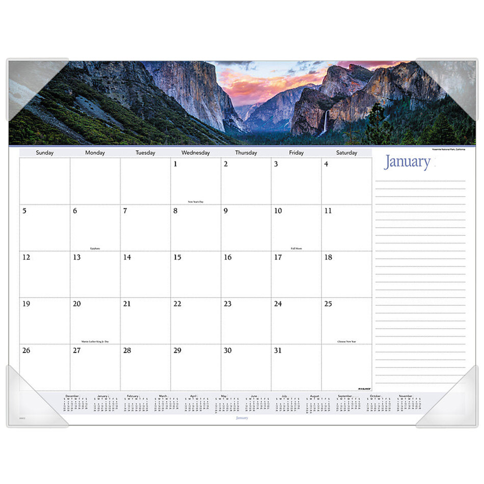 AtAGlance 89802 22" x 17" Landscape Panoramic Monthly January 2024