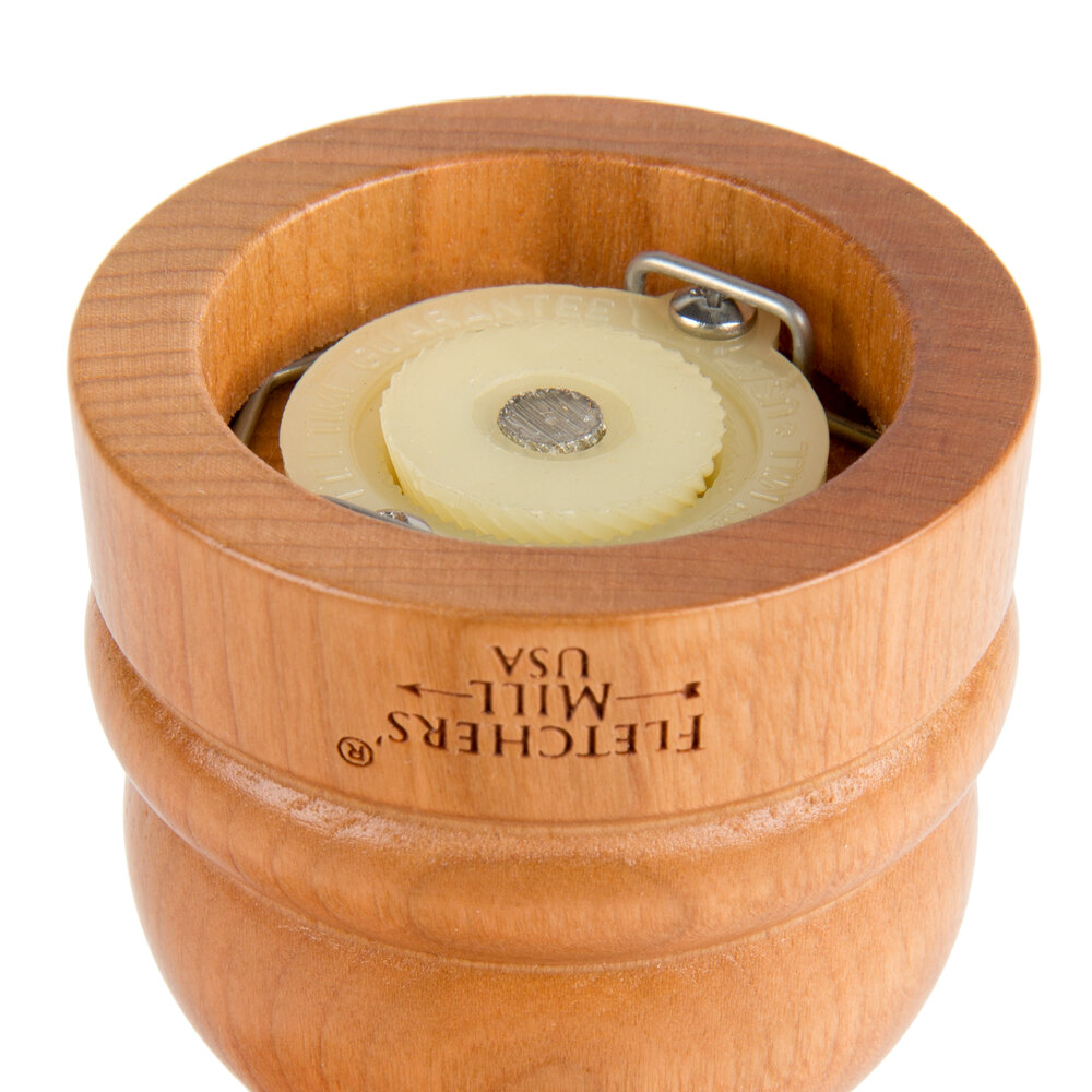 Bottom of wooden pepper / salt mill with nylon grinding mechanism
