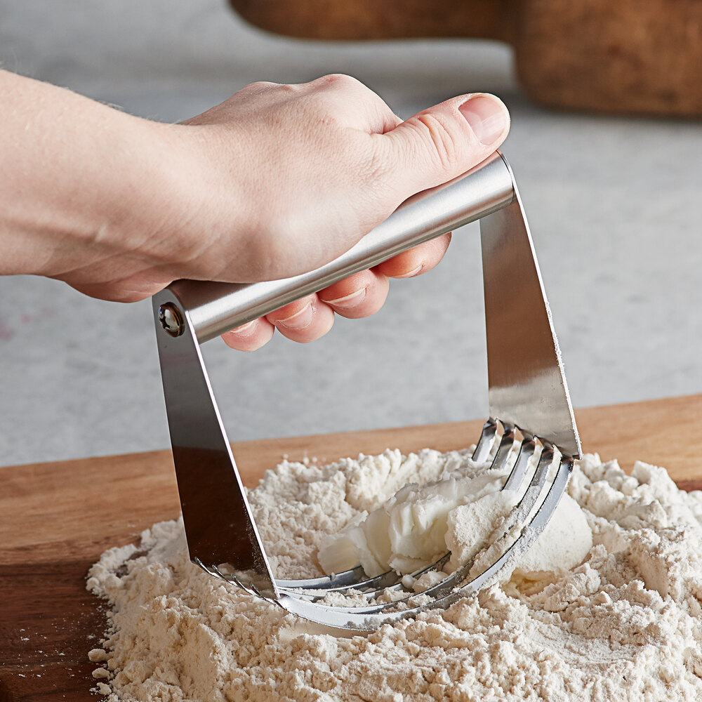 Pastry Dough Blender / Cutter, 5 Blades - WebstaurantStore