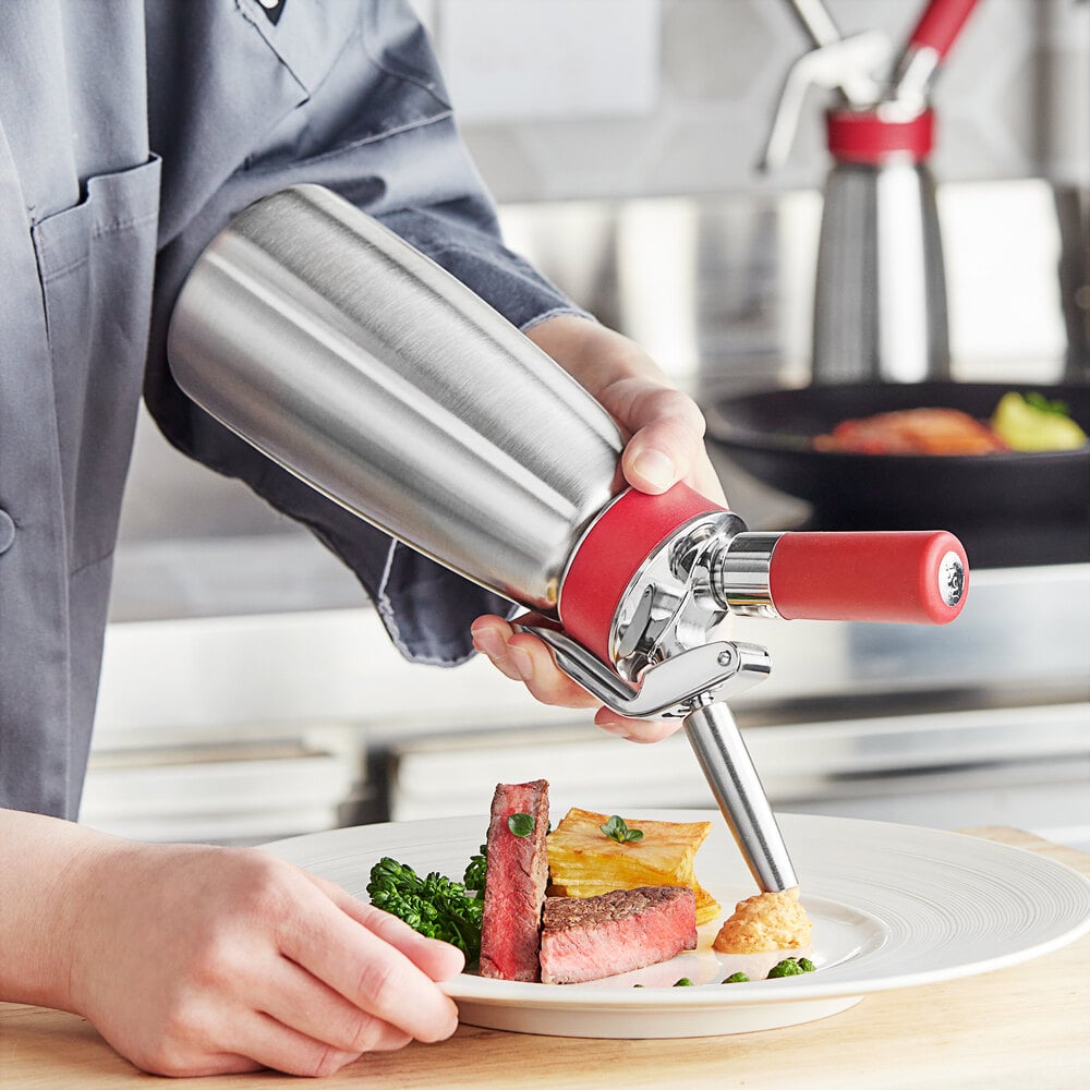 iSi 160301 Gourmet Whip Stainless Steel Whipped Cream Dispenser - .5 Liter