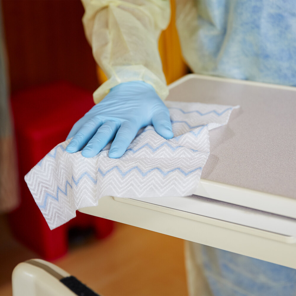 Rubbermaid 1928024 HYGEN 8" x 10" White Disposable Microfiber Cloth