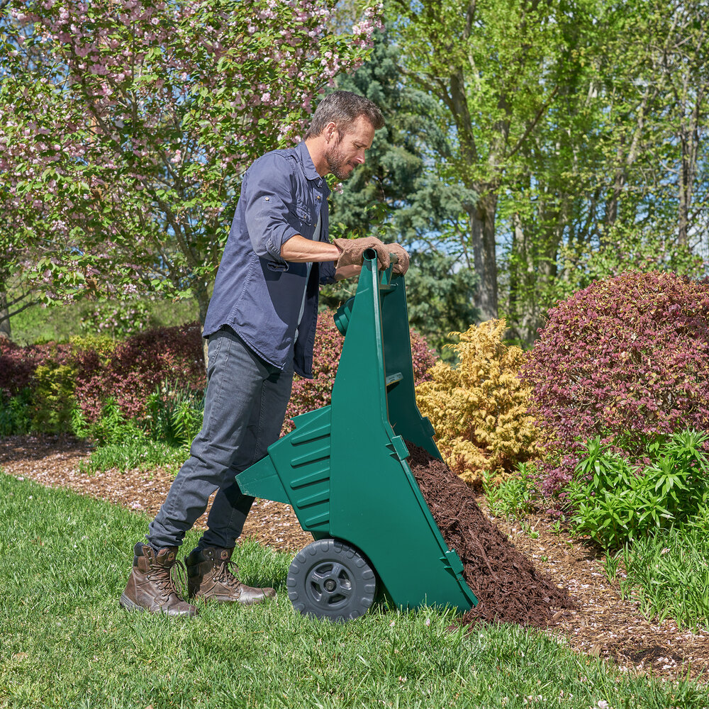 Rubbermaid FG370612714 Roughneck Green Lawn Cart 4.75 Cubic Foot