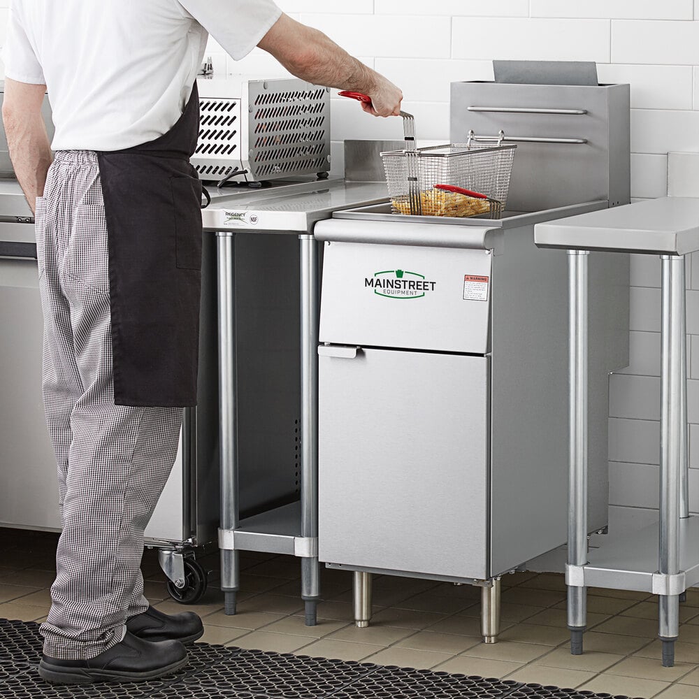 Avantco FF40 Natural Gas 40 Lb. Stainless Steel Floor Fryer With Casters 90 000 Btu