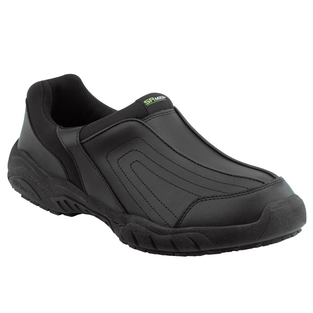 shoes with roomy toe box