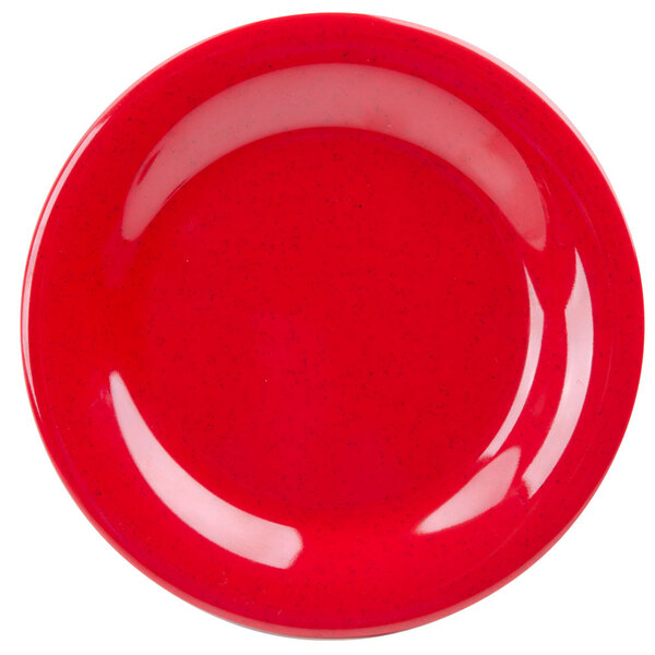 A close-up of a GET Red Sensation wide rim plate with speckled specks.