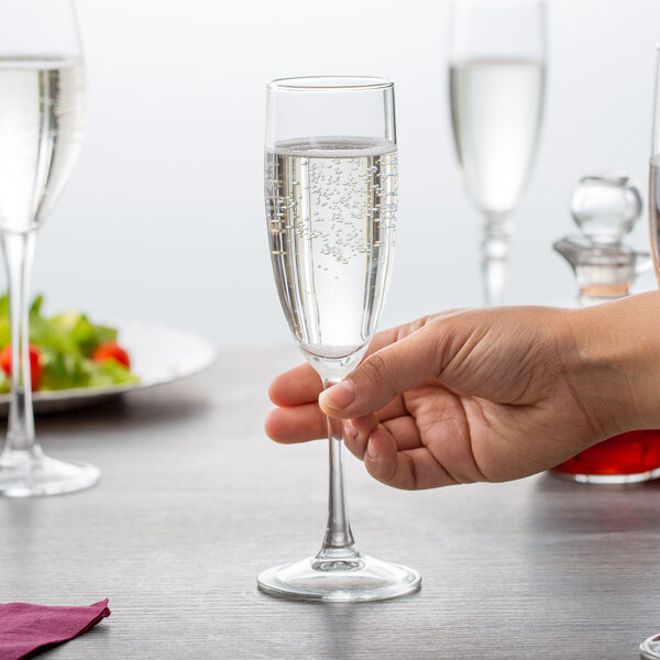 24 champagne flutes