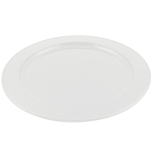 A white plate with a round white border.