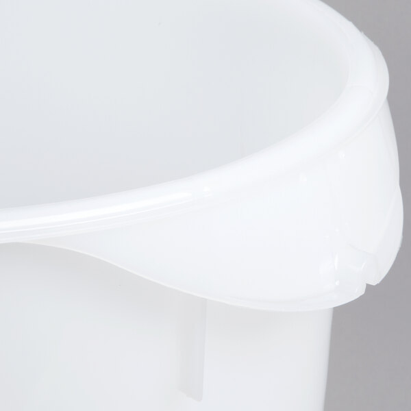 A white Rubbermaid round polyethylene food storage container with a lid.