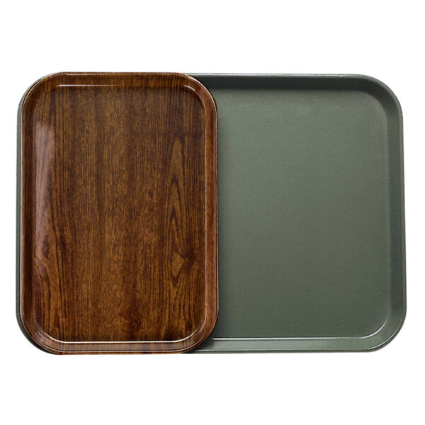 A Cambro tray with a Country Oak wooden insert.