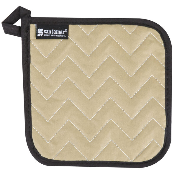 A black and white chevron patterned San Jamar Bestan pot holder.