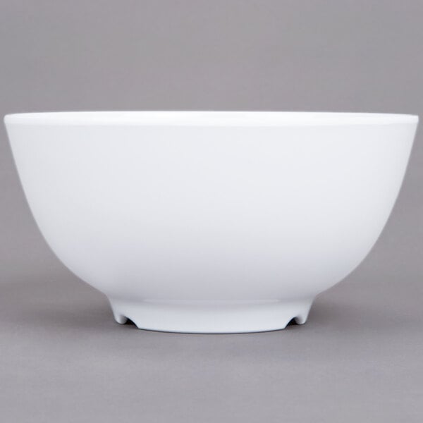 A white GET Water Lily melamine bowl.