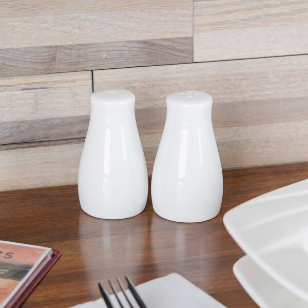 Elephant Shape Tableware W// Gift Box Details about  / 1 Set Ceramic Salt /& Pepper Pots Shakers