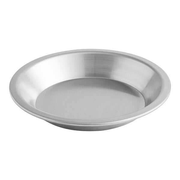 An American Metalcraft aluminum pie pan.