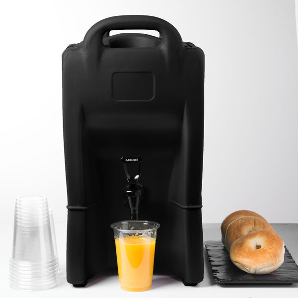 Carlisle IT25003 Cateraide™ IT 2.5 Gallon Onyx Black Insulated Beverage