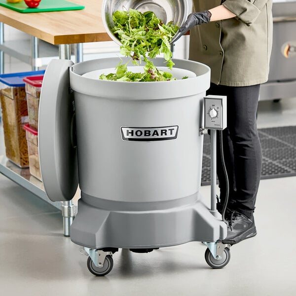 Hobart SDPE-11 20 Gallon Electric Polyethylene Salad Dryer - 1/4 HP