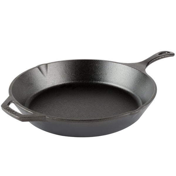 Lodge 13-1/4 Inch Cast Iron Pre-Seasoned Skillet – Signature Teardrop  Handle - Use in the Oven, on the Stove, on the Grill, or Over a Campfire,  Black