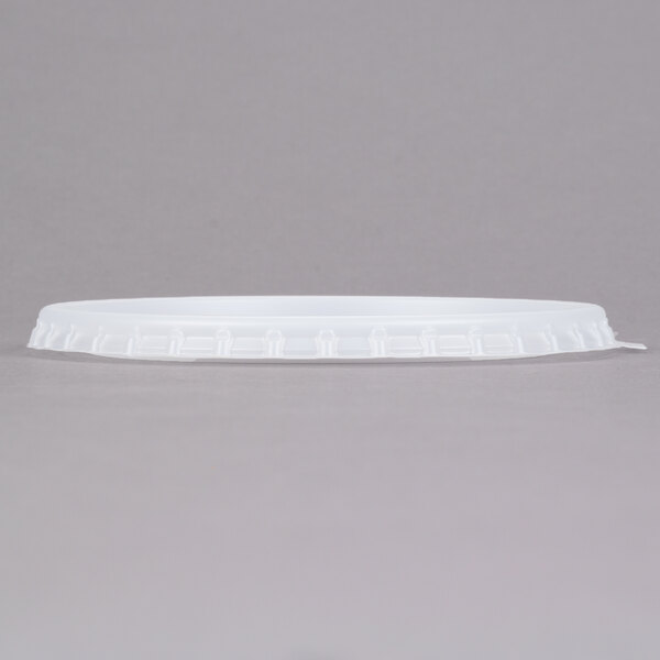 A translucent white plastic lid for a Cambro Aladdin bowl.