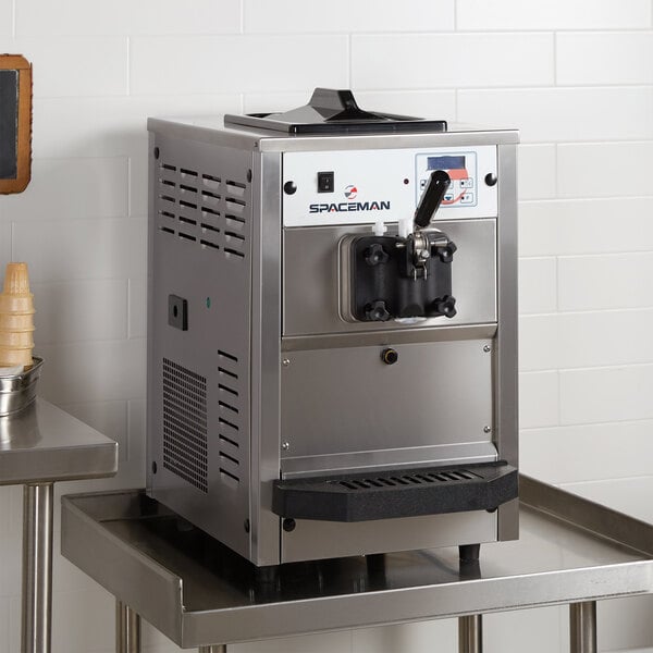 Spaceman 6220 Soft Serve Ice Cream Machine With 1 Hopper 110v