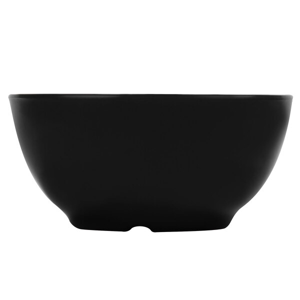 A black bowl with a white background.