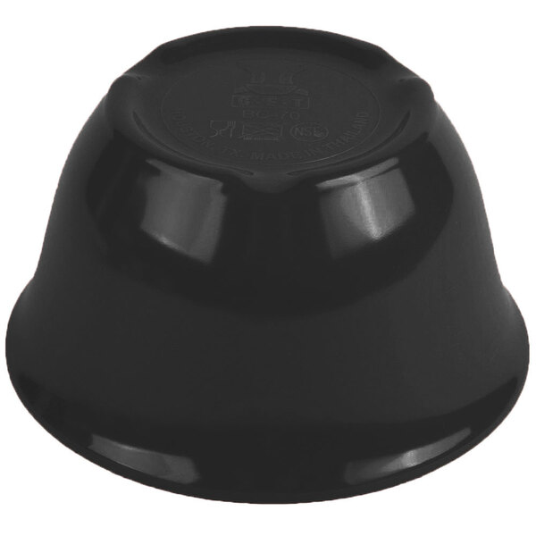 A close-up of a black GET Elegance bowl.