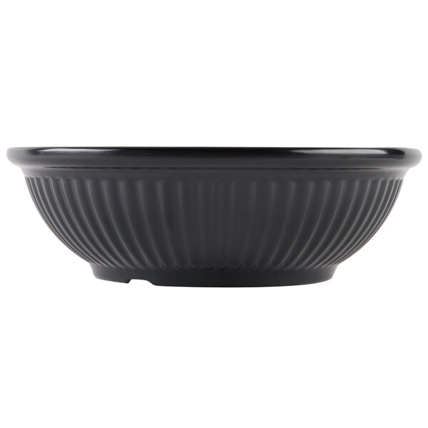 A black bowl with a black rim.