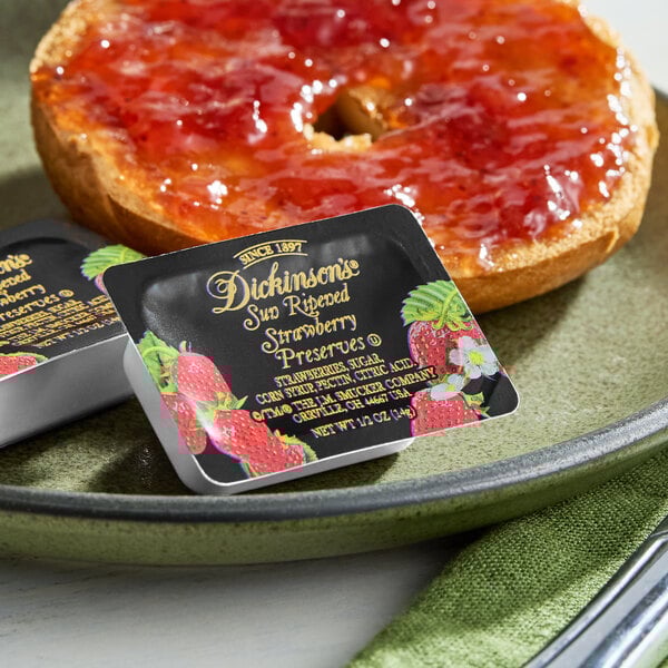 Dickinson's .5 oz. Pure Pacific Mountain Strawberry Preserves Portion Cups - 200/Case