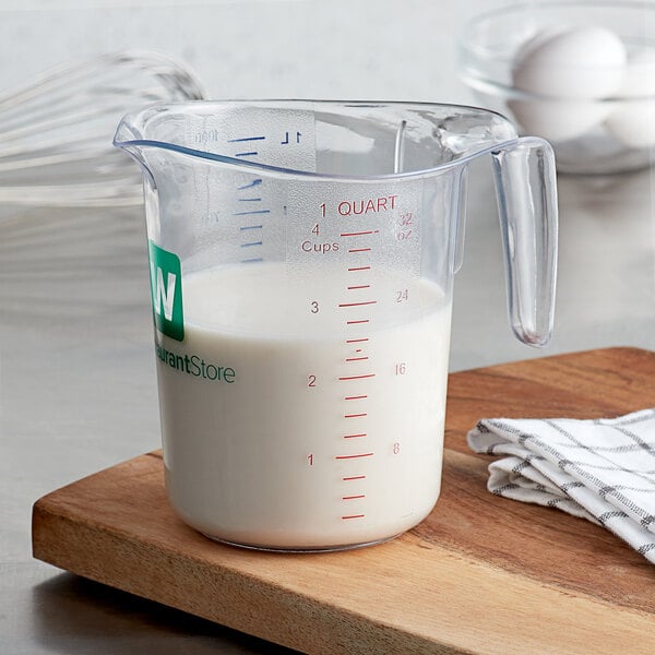 WebstaurantStore 1 Qt. (4 Cups) Clear Plastic Measuring Cup