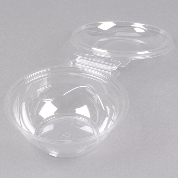 A Polar Pak clear plastic bowl with a lid.