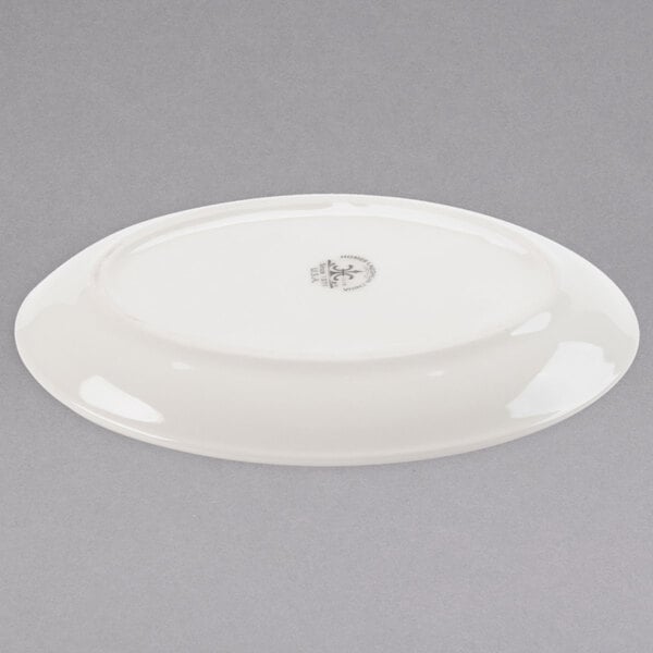 A Homer Laughlin ivory oval china platter.