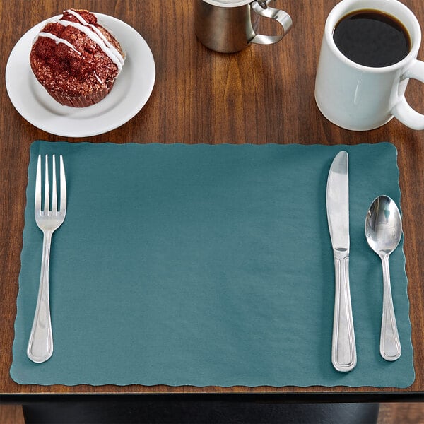 10 X 14 Emerald Green Colored Paper Placemat With Scalloped Edge   1473445 