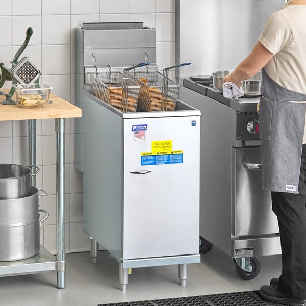 Pitco® 40D Natural Gas 40-45 lb. Stainless Steel Floor Fryer