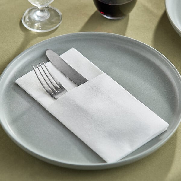 Choice White Linen-Feel Pocket Fold Dinner Napkin - 50/Pack