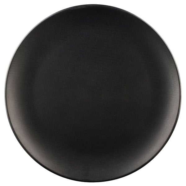A black Elite Global Solutions round melamine plate.