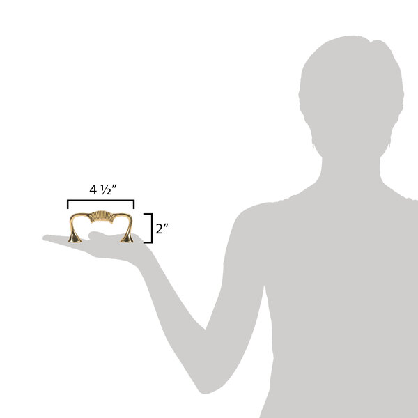 A person holding a gold handle.