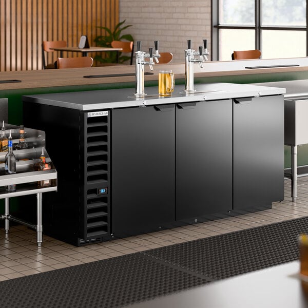 Beverage-Air DD78HC-1-B-069 (2) Triple Tap Kegerator Beer Dispenser - Black, (4) 1/2 Keg Capacity
