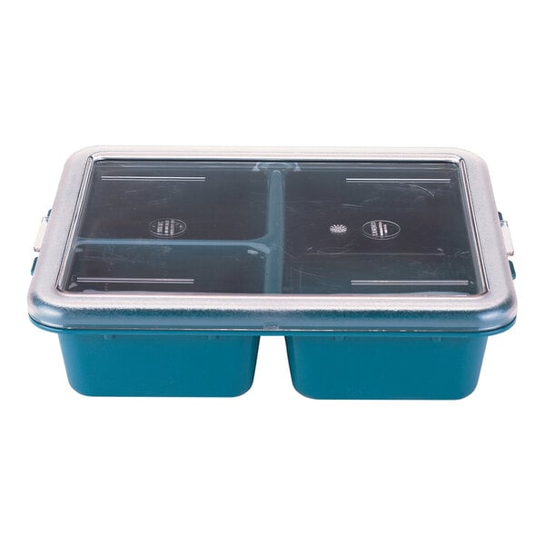 Cambro 911CWC135 Ambidextrous Heavy-Duty Polycarbonate NSF Clear Meal Delivery Tray Lid for Cambro 9113CW and 9114CW - 24/Case