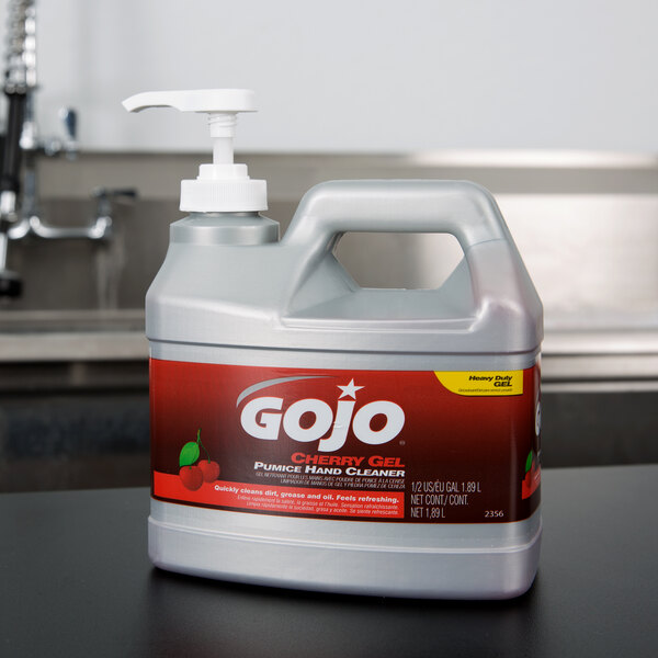 GOJO® 235604 1/2 Gallon Cherry Gel Pumice Hand Cleaner 4/Case