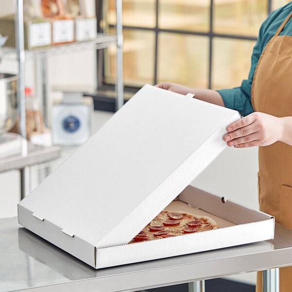 Bakery Box 50-Pack 10" x 10" x 1 3/4" White Corrugated Plain Pizza 