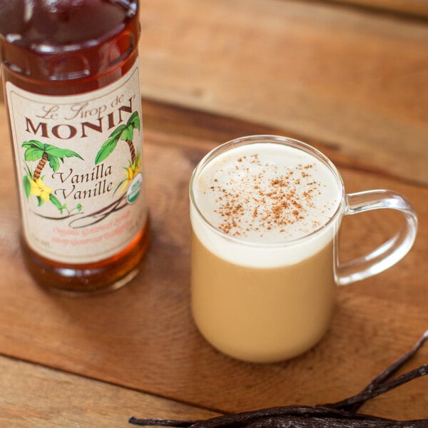  Monin - Organic Vanilla Syrup, Naturally Smooth Sweetness,  Great for Coffee, Shakes, and Cocktails, Gluten-Free, Non-GMO (750 ml) :  Grocery & Gourmet Food