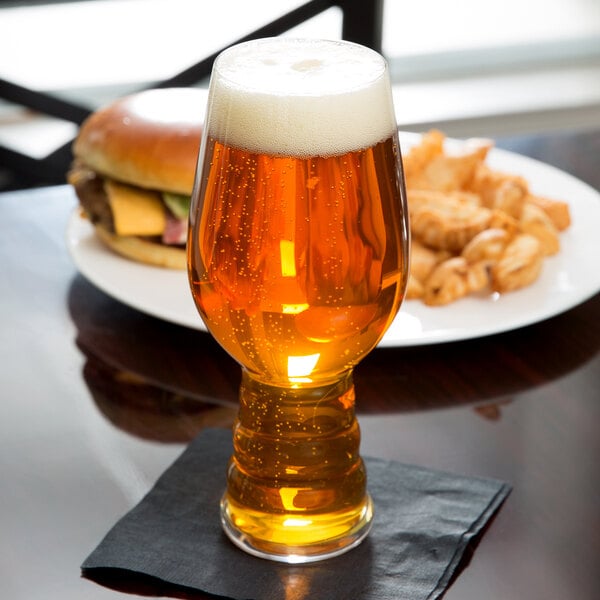 12 Beer Glass Types, Styles, & Shapes - WebstaurantStore