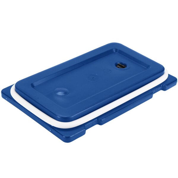 A navy blue plastic Cambro Camtainer lid with a white gasket and vent.