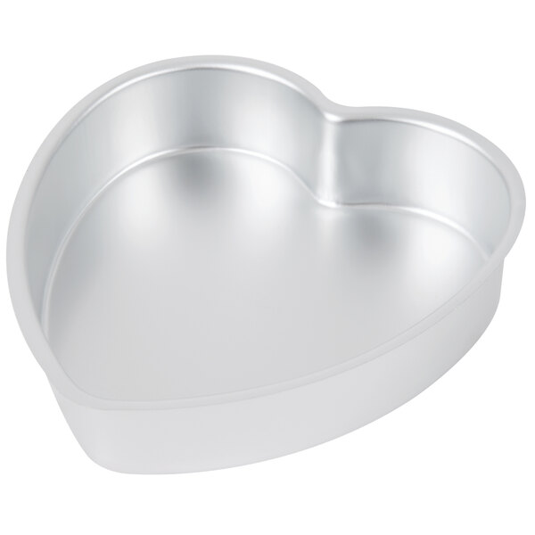 Wilton Decorator Preferred 4-Piece Heart-Shaped Cake Pan Set