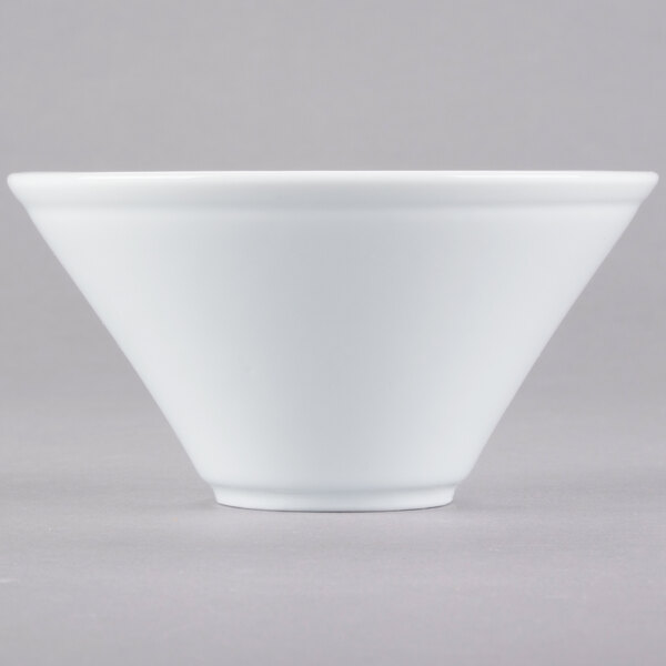 A Libbey white porcelain bowl with a small rim.