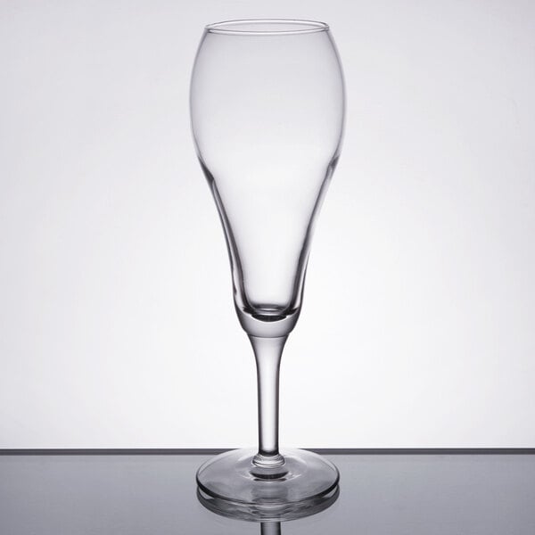 tulip champagne glasses