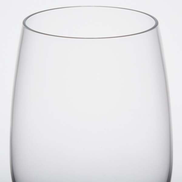 A close-up of a clear Reserve by Libbey Neo goblet.