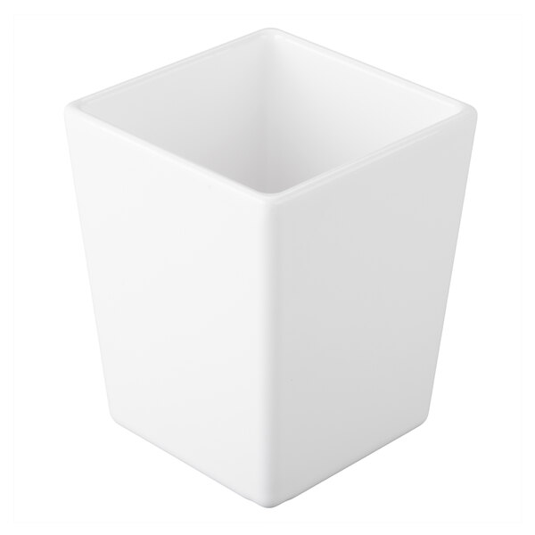 A white, square, straight-sided bowl with a 1.5 quart capacity.