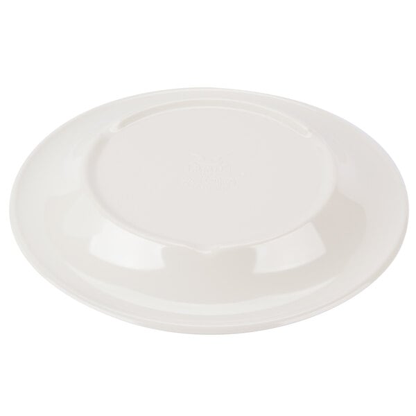 A white round melamine plate with a wide ivory rim and a Kanello orange diamond design on the edge.