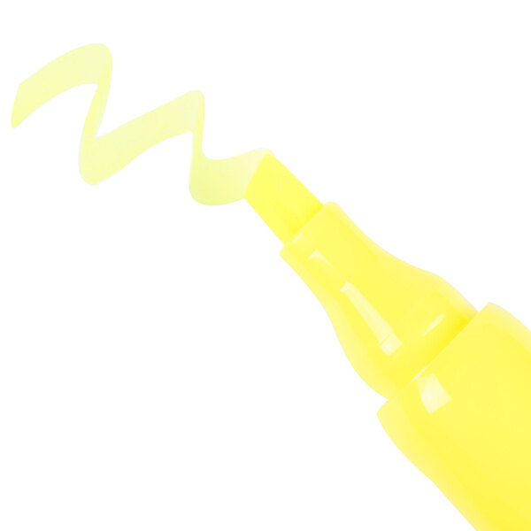 A Universal yellow chisel tip highlighter pen.